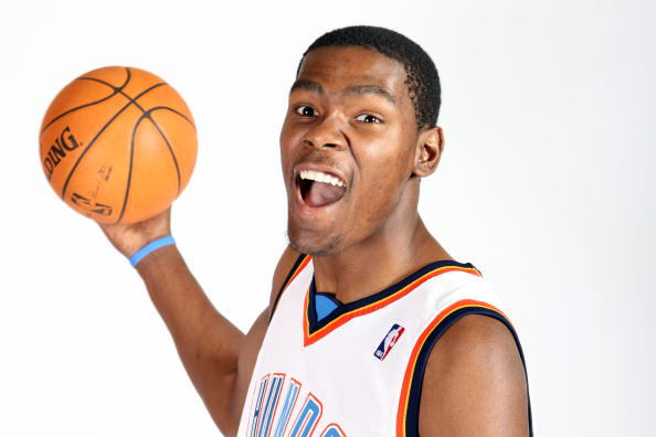 不仅对她个 不仅对她个